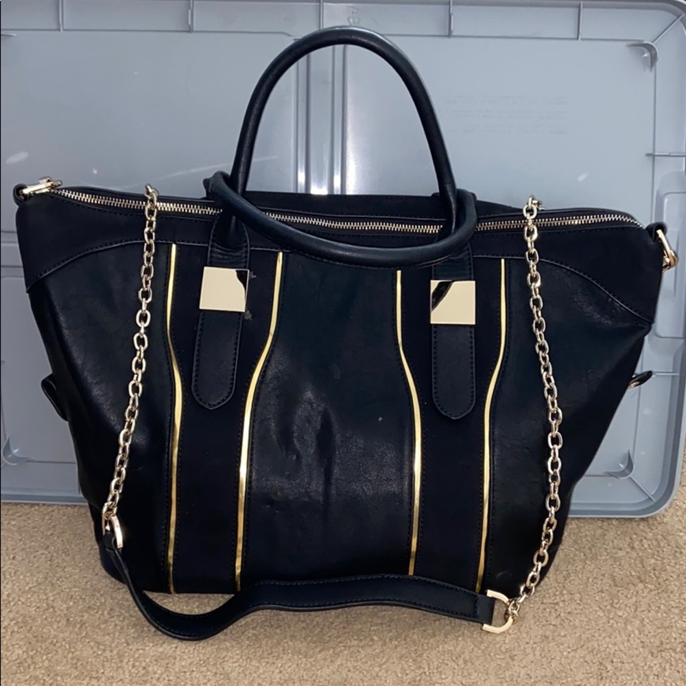 Izzy & Ali Tote Bag